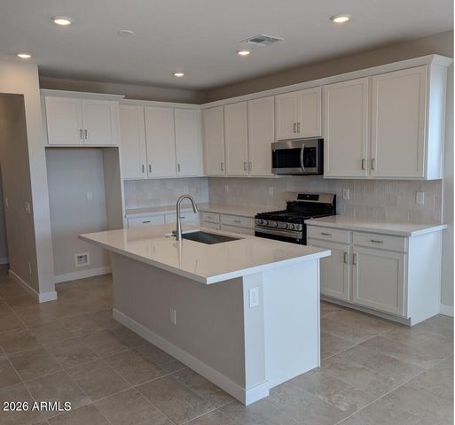 8925 E COVINA Street, Mesa, AZ 85207