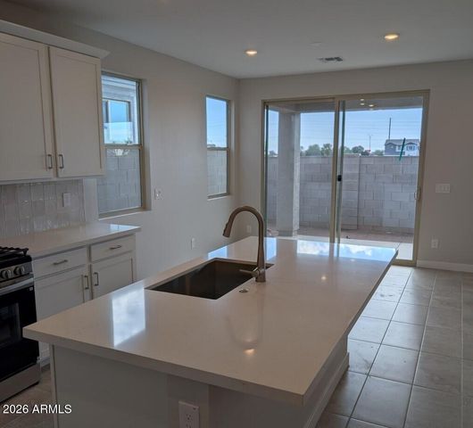 8925 E COVINA Street, Mesa, AZ 85207