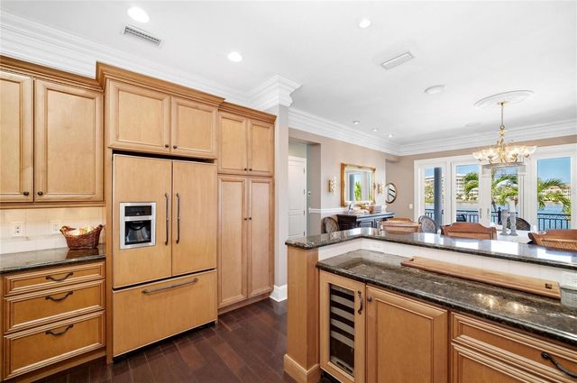 6438 HOLLYWOOD BOULEVARD, Sarasota, FL 34231