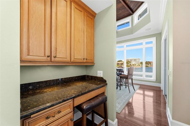 6438 HOLLYWOOD BOULEVARD, Sarasota, FL 34231
