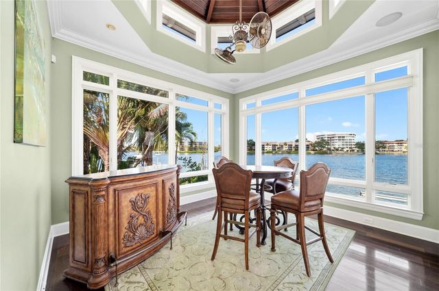 6438 HOLLYWOOD BOULEVARD, Sarasota, FL 34231