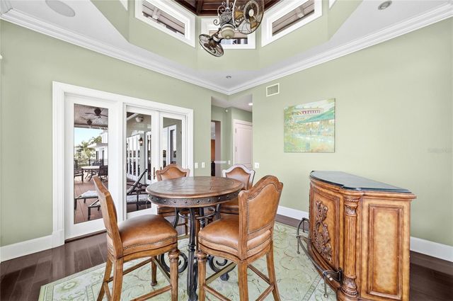 6438 HOLLYWOOD BOULEVARD, Sarasota, FL 34231