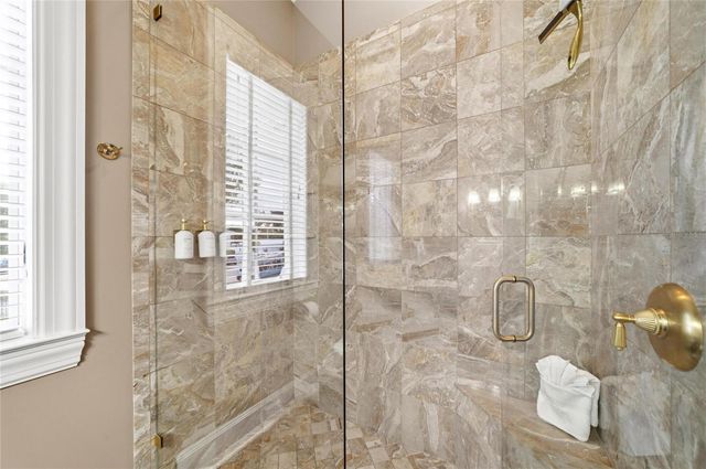 6438 HOLLYWOOD BOULEVARD, Sarasota, FL 34231