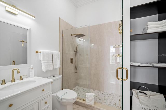 6438 HOLLYWOOD BOULEVARD, Sarasota, FL 34231
