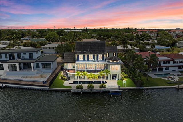 6438 HOLLYWOOD BOULEVARD, Sarasota, FL 34231