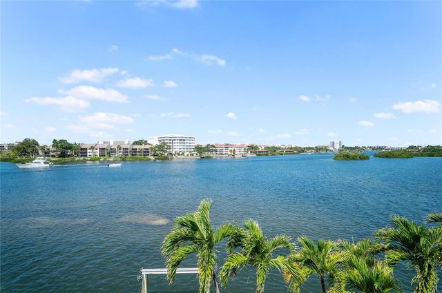 6438 HOLLYWOOD BOULEVARD, Sarasota, FL 34231