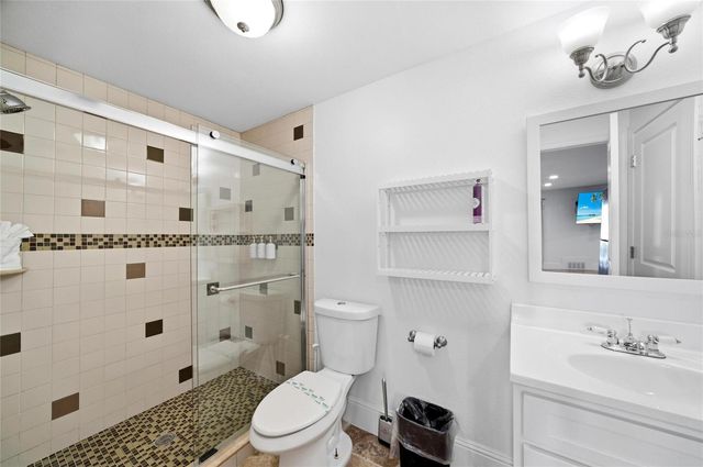 6438 HOLLYWOOD BOULEVARD, Sarasota, FL 34231
