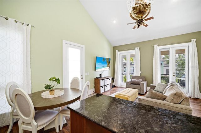 6438 HOLLYWOOD BOULEVARD, Sarasota, FL 34231