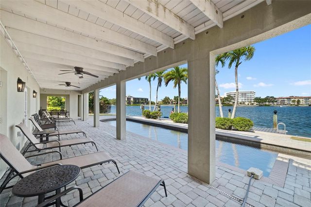 6438 HOLLYWOOD BOULEVARD, Sarasota, FL 34231