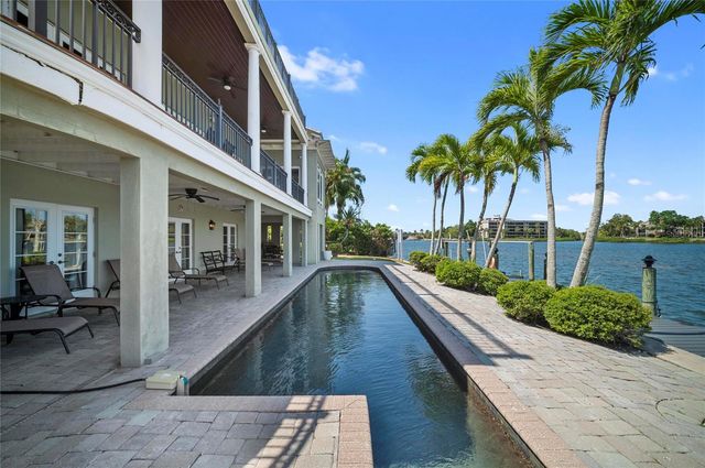 6438 HOLLYWOOD BOULEVARD, Sarasota, FL 34231
