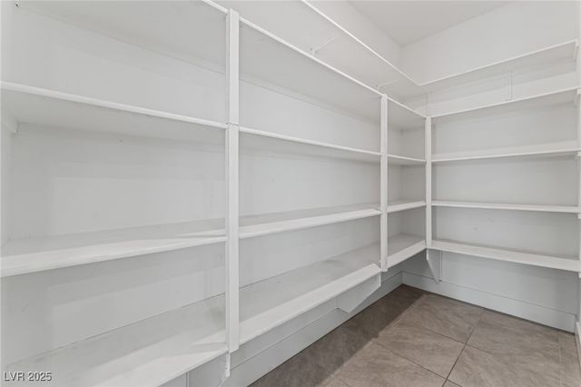 9993 Birch Knoll Avenue, Las Vegas, NV 89166