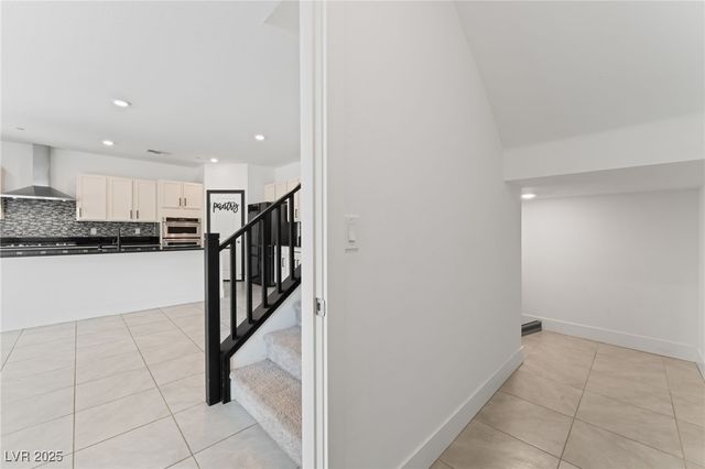 9993 Birch Knoll Avenue, Las Vegas, NV 89166