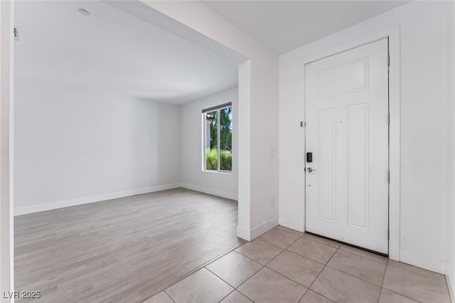 9993 Birch Knoll Avenue, Las Vegas, NV 89166