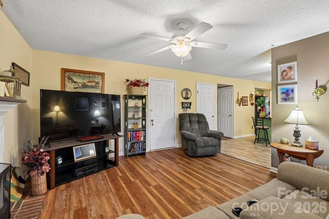 3009 Oakcroft Drive, Matthews, NC 28105