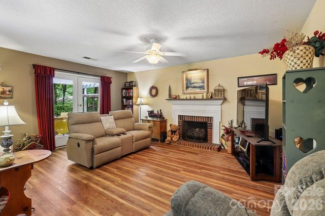 3009 Oakcroft Drive, Matthews, NC 28105