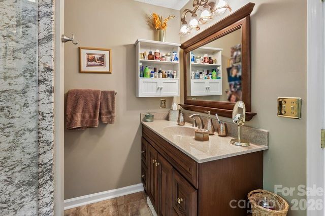 3009 Oakcroft Drive, Matthews, NC 28105