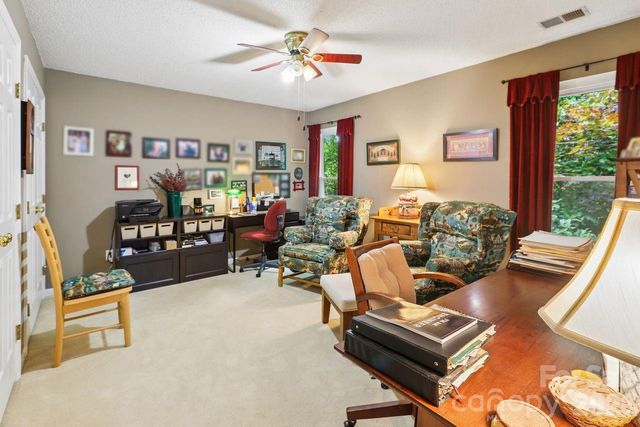 3009 Oakcroft Drive, Matthews, NC 28105