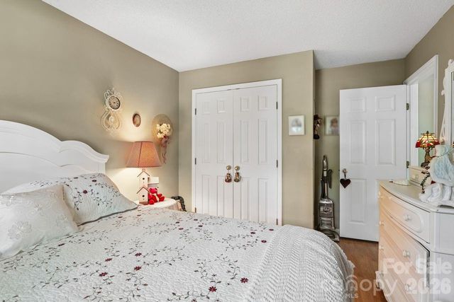 3009 Oakcroft Drive, Matthews, NC 28105