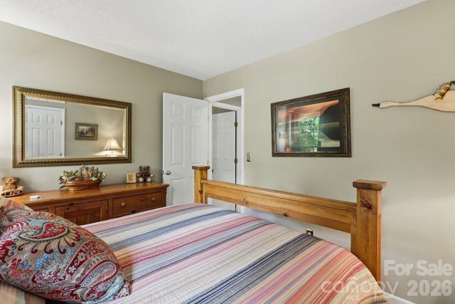 3009 Oakcroft Drive, Matthews, NC 28105