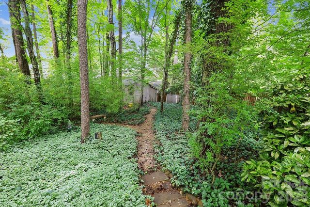 3009 Oakcroft Drive, Matthews, NC 28105