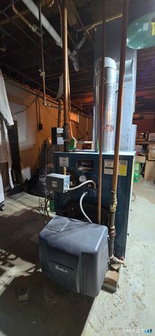 121 Woodland Street, Windsor, CT 06095