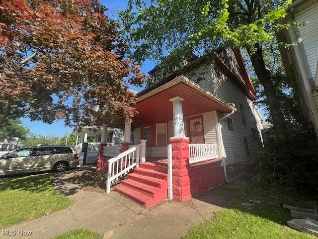 12208 Ingomar Avenue, Cleveland, OH 44108