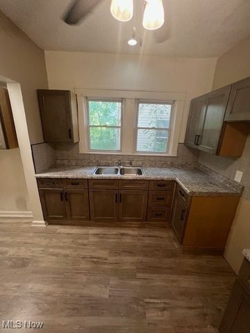 12208 Ingomar Avenue, Cleveland, OH 44108