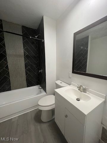 12208 Ingomar Avenue, Cleveland, OH 44108