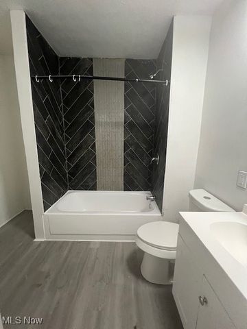 12208 Ingomar Avenue, Cleveland, OH 44108