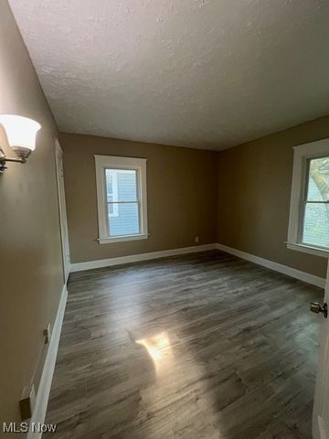 12208 Ingomar Avenue, Cleveland, OH 44108