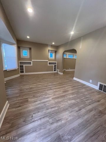 12208 Ingomar Avenue, Cleveland, OH 44108