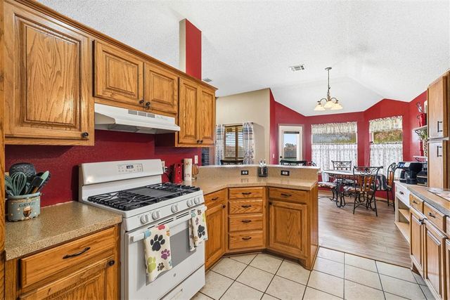 9036 Buttonwood Avenue, Oklahoma City, OK 73160