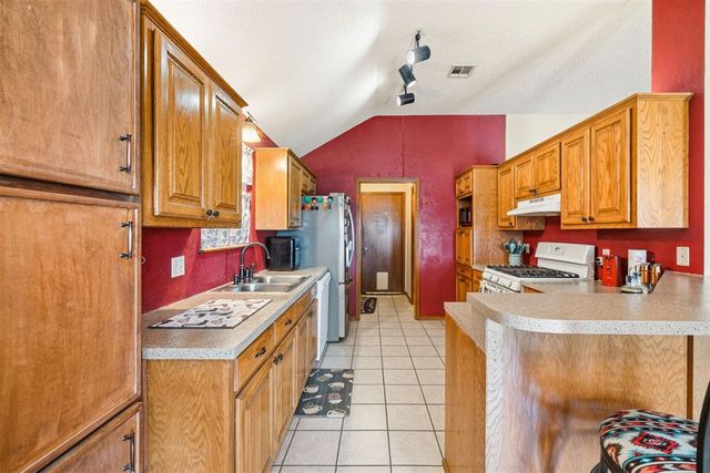 9036 Buttonwood Avenue, Oklahoma City, OK 73160