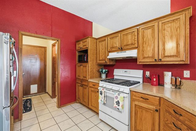 9036 Buttonwood Avenue, Oklahoma City, OK 73160