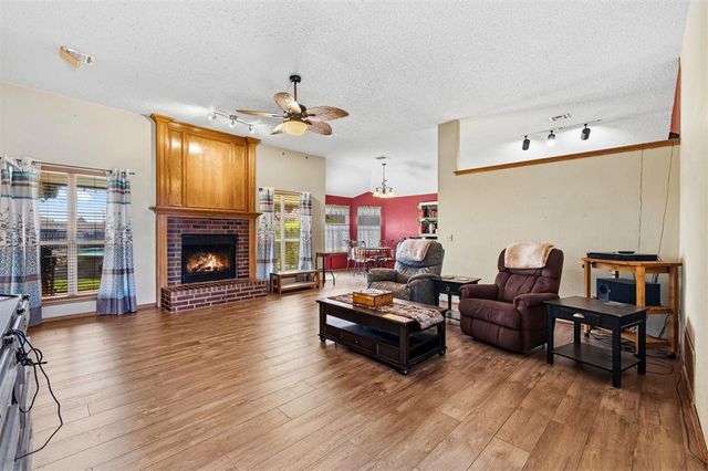 9036 Buttonwood Avenue, Oklahoma City, OK 73160