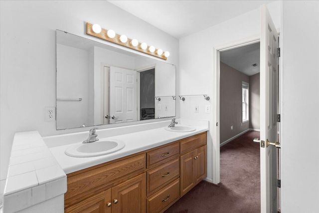 282 Four Seasons DR, Troutville, VA 24175