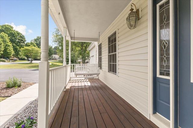 282 Four Seasons DR, Troutville, VA 24175