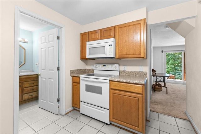 282 Four Seasons DR, Troutville, VA 24175