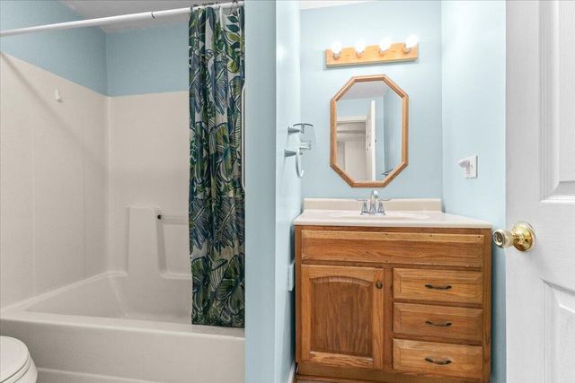 282 Four Seasons DR, Troutville, VA 24175