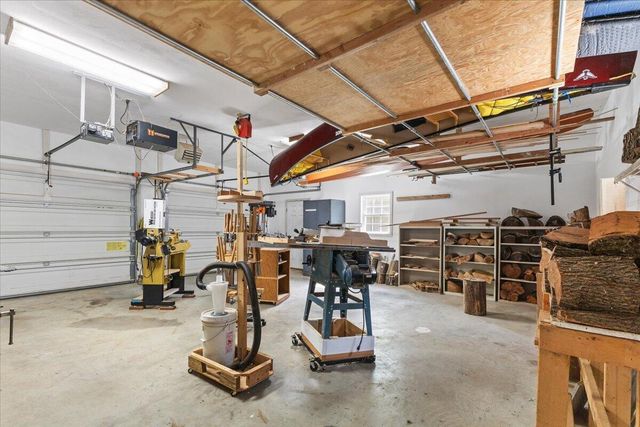 282 Four Seasons DR, Troutville, VA 24175
