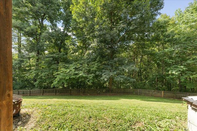 282 Four Seasons DR, Troutville, VA 24175
