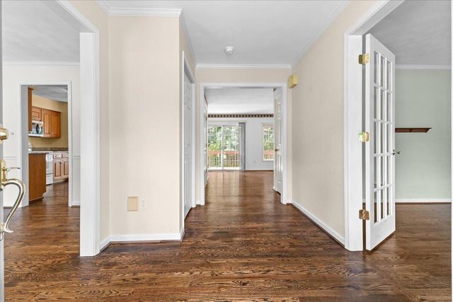 282 Four Seasons DR, Troutville, VA 24175