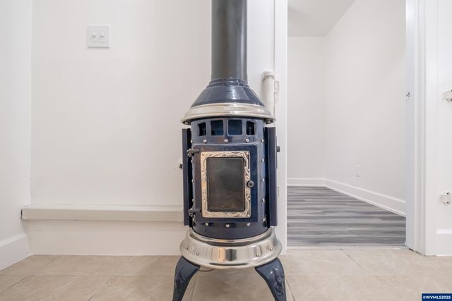 1810 Liberty St NE, Salem, OR 97301