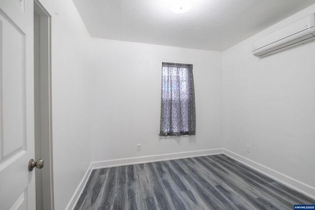 1810 Liberty St NE, Salem, OR 97301