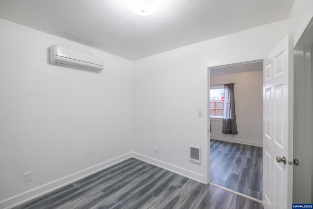 1810 Liberty St NE, Salem, OR 97301