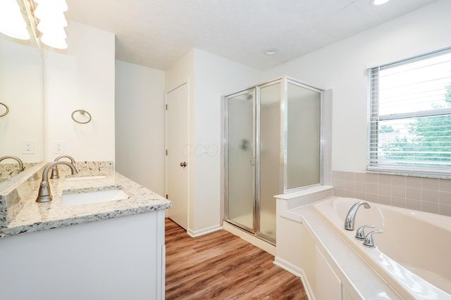 1915 Berwick Court, Delaware, OH 43015