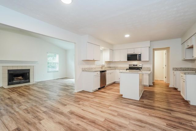 1915 Berwick Court, Delaware, OH 43015