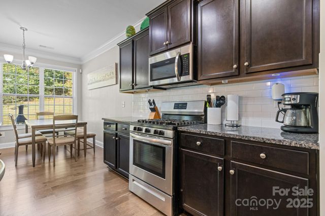 3976 Lake Breeze Drive, Sherrills Ford, NC 28673