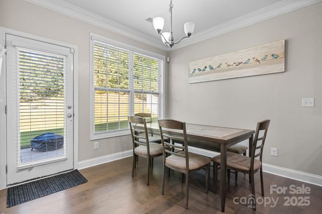 3976 Lake Breeze Drive, Sherrills Ford, NC 28673