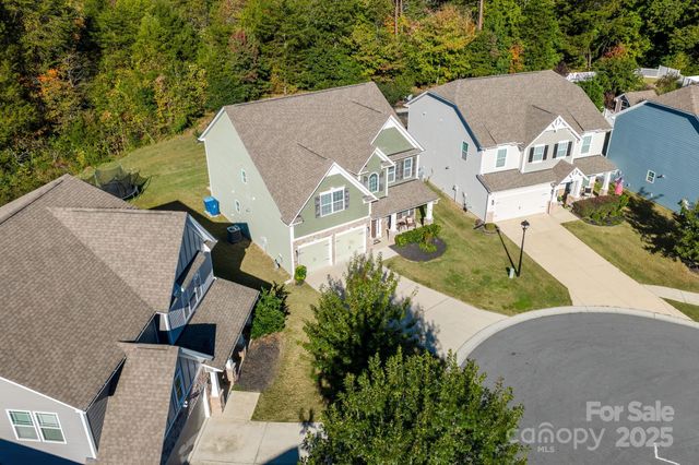3976 Lake Breeze Drive, Sherrills Ford, NC 28673